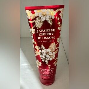Bath & Body Works Japanese Cherry Blossom Lotion - Red & Gold Floral Tube